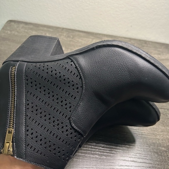JINX Size 9 Blackk Ankle Boots - Picture 5 of 14